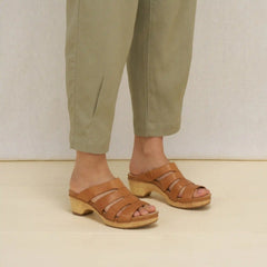 Lyndi Natural Leather